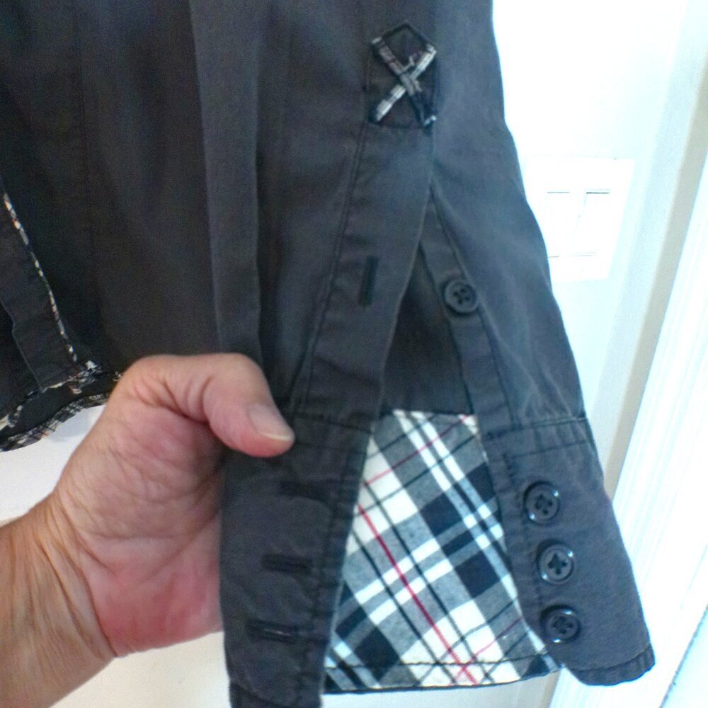 V&S Black Button Down Shirt – Men’s XXL – Plaid Trim Raw Hem - Picture 5 of 7